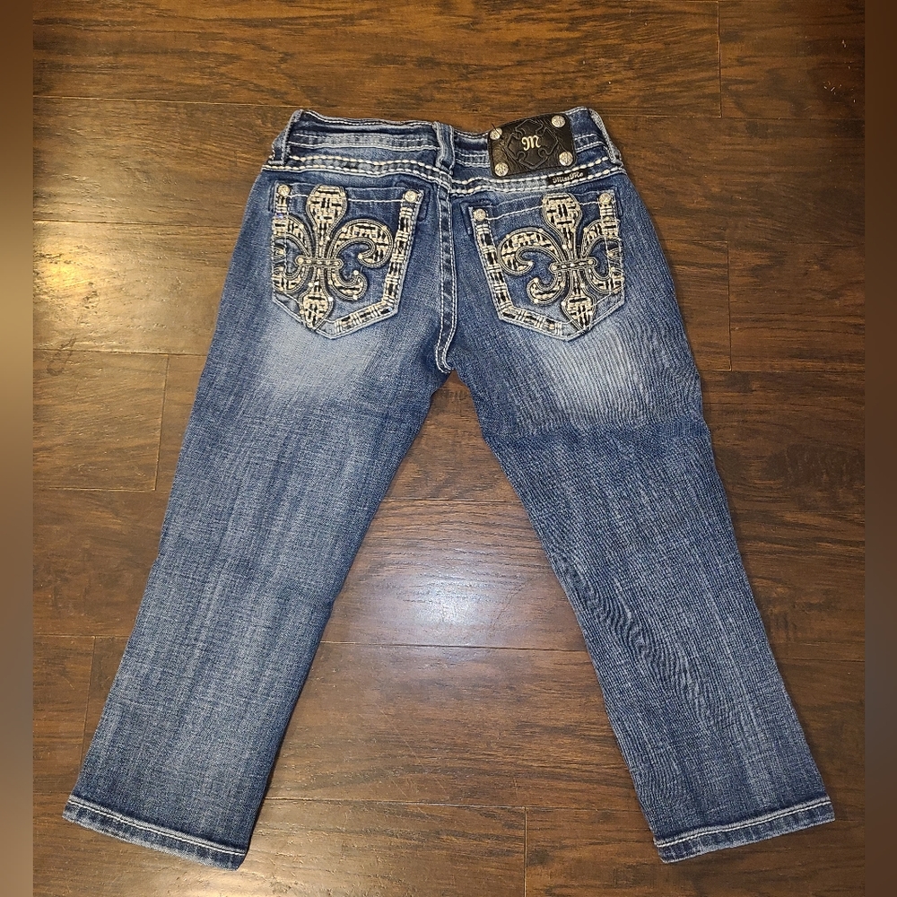 Miss Me Signature Capri Size 25